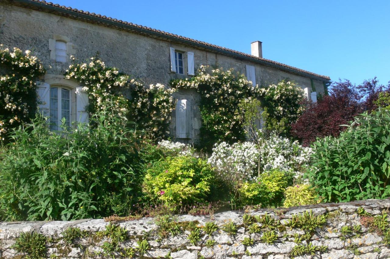 La Maisou-Pastel Et Fleur Sérignac Buitenkant foto