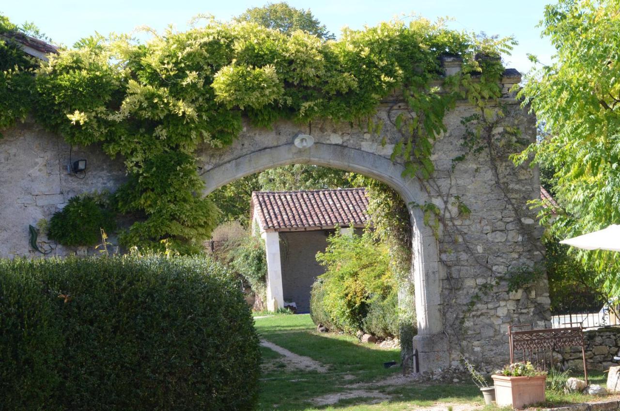 La Maisou-Pastel Et Fleur Sérignac Buitenkant foto
